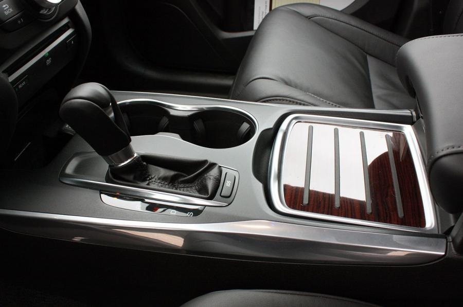 Детали интерьера Acura MDX (YD3) 2013 года  (NA) (фото 202 из 244)